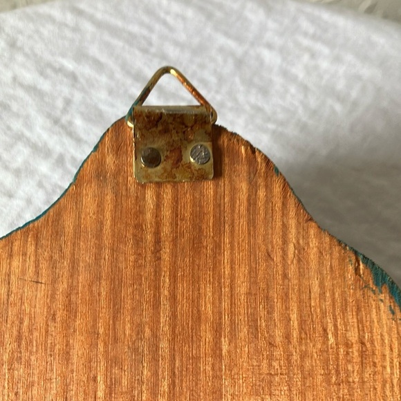 Artistic Wooden Cross with Bluebonnets & Bee Design- Handcrafted- made in Mexico - Picture 5 of 16